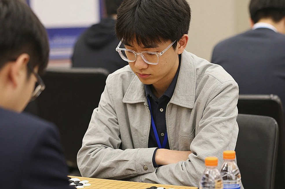 Carlsen trở lại, GCL 2026 mở ra cuộc đua không gian và thời gian